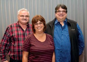 Michel Gauthier, vice-président, Danielle Fournier, secrétaire et Stephen P. Gauley, président du Secteur transport scolaire de la FEESP-CSN (photo : Michel Giroux).