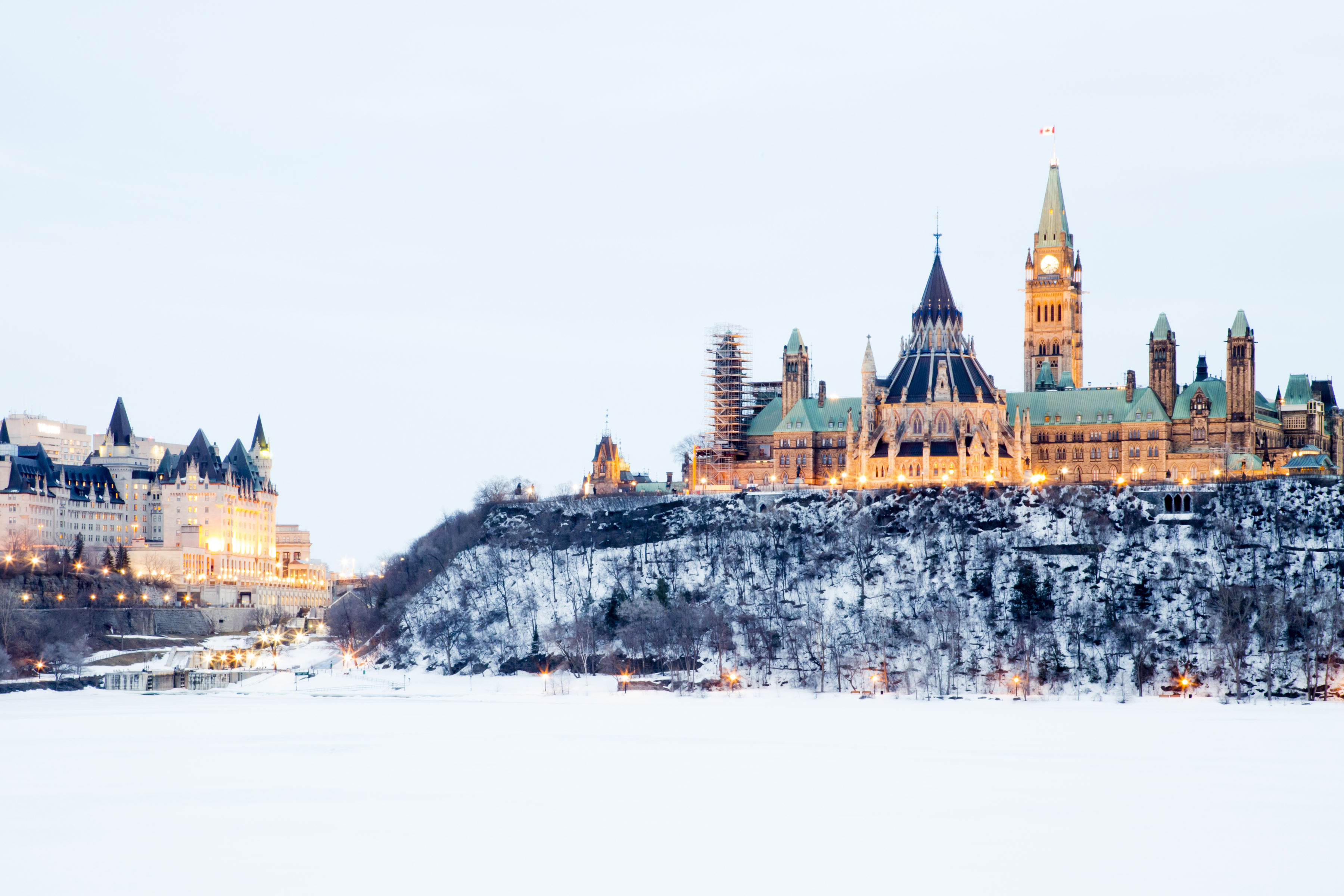 Colline parlementaire, Parlement du Canada