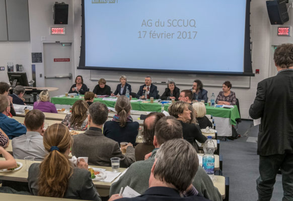 Les chargées et chargés de cours de l’UQAM ratifient l’entente de principe | Photo : Michel Giroux