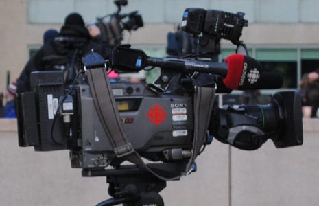 Le CRTC ne doit pas assouplir les conditions imposées à Radio-Canada