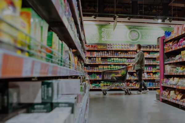 Que les géants de l’épicerie regardent dans leur cour !