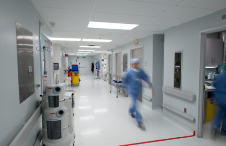 COVID-19 : la transmission en milieu de travail existe encore