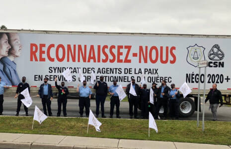 Les agents correctionnels maintiennent la pression sur le gouvernement