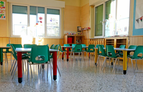 Quand les frais de garde payent le matériel scolaire…