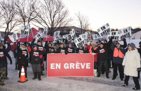 Les syndicats des autobus B. R. et Tremblay et Paradis déclenchent une grève générale illimitée
