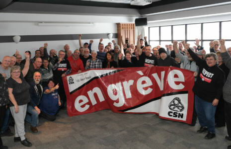 Les syndicats de B.R. et de Tremblay et Paradis votent en faveur de la grève générale illimitée
