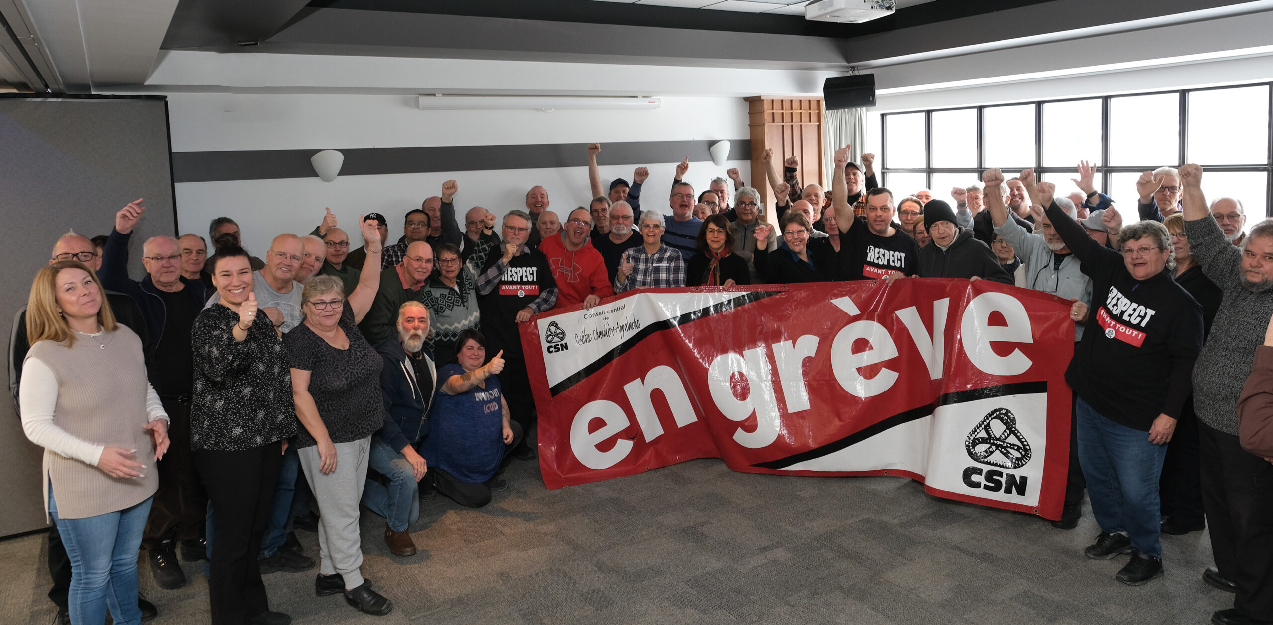 Les membres des deux syndicats lors de l'assemblée générale le 3 février dernier. - Photo : Louise Leblanc