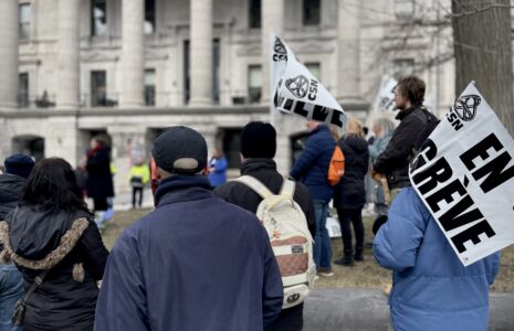 Les grévistes d’Urgences-santé enterrent leur convention collective