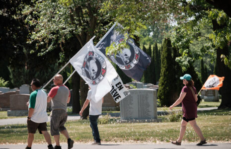 Les syndicats du Cimetière Notre-Dame-des-Neiges envisageaient de régler le conflit