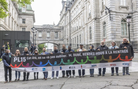 Les syndicats de la santé dénoncent un projet centralisateur et favorable au secteur privé