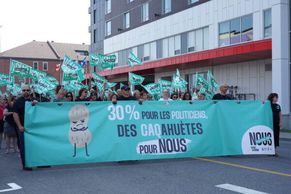 L’opinion publique est clairement du côté des travailleuses et des travailleurs, selon un sondage SOM