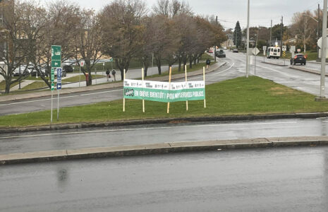 Des bannières « Bientôt en grève » font leur apparition au Bas-Saint-Laurent
