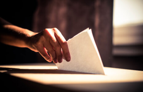 Les patrons et le gouvernement sont-ils si transparents ?