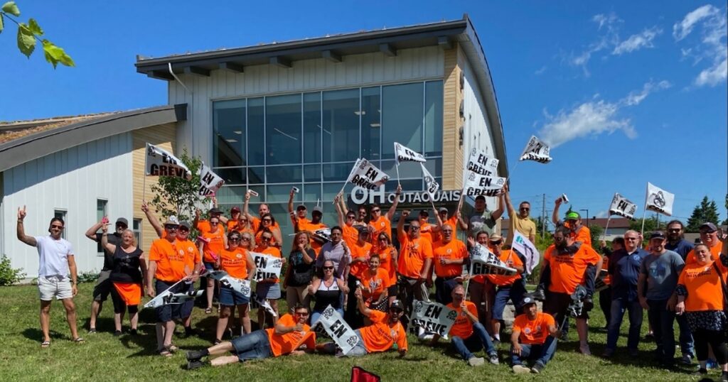 Le STTOHO-CSN n’a pas eu le choix d’exercer le moyen de pression ultime et appliqué leurs mandats de grève. La première journée a eu lieu le 26 juin 2024 et se poursuivra jusqu’à 28 juin 2024.