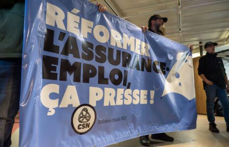 Guerre commerciale: ce n'est pas le temps de limiter l'accès à l'assurance-emploi