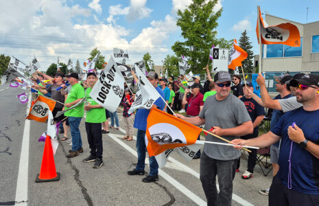 Les 100 salarié-es d’Héroux-Devtek de Laval mis en lock-out