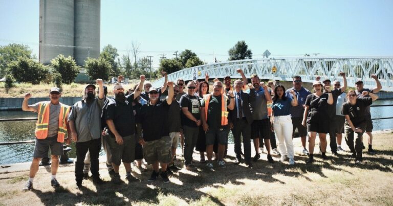 Après huit mois de lock-out, les employés de Béton Provincial exigent la reprise des négociations