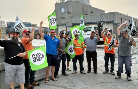 Grève générale illimitée chez Béton provincial à Saint-Hubert : les salarié-es ne veulent pas reculer