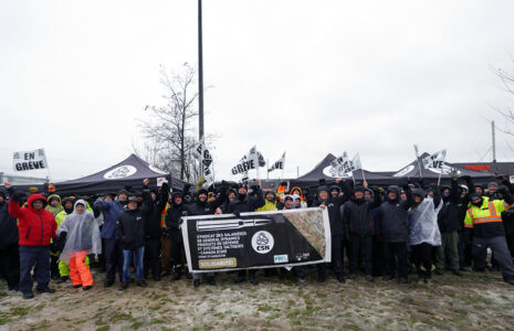 Lock-out à l’usine General Dynamics de Saint-Augustin