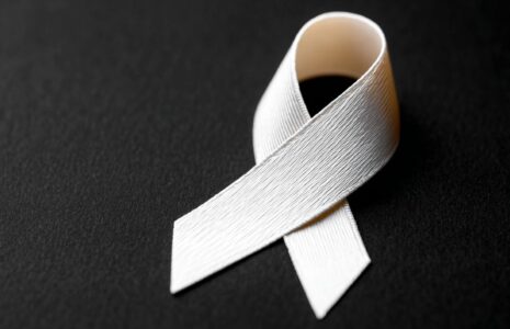 Faire front en mémoire de toutes les femmes