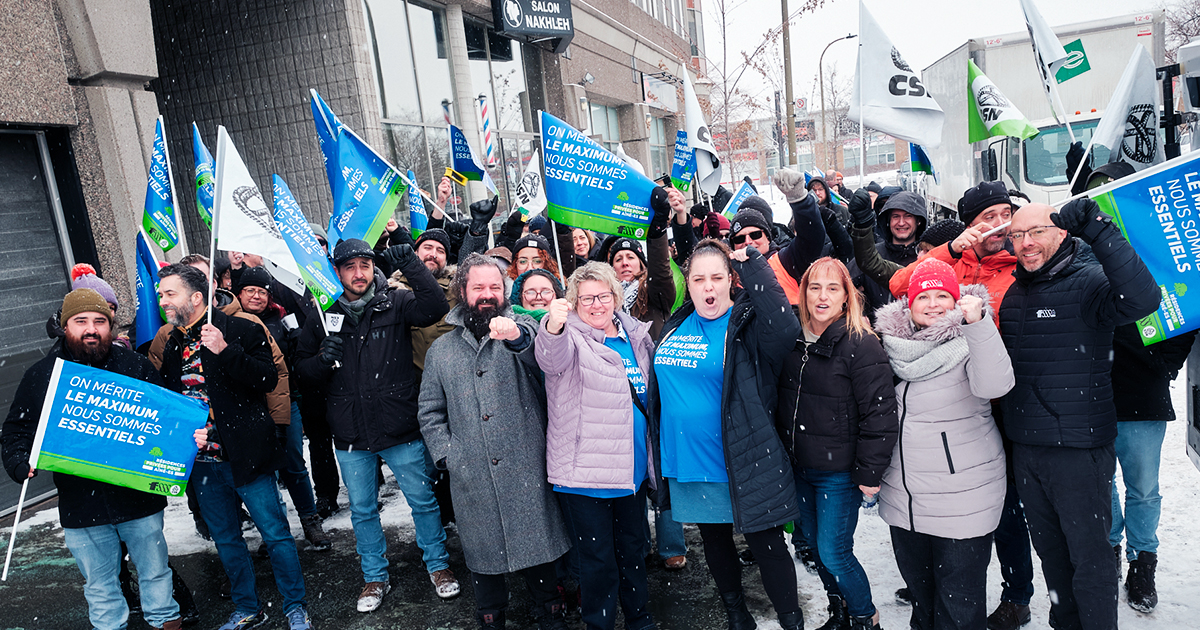 Manifestation des salarié-es des RPA devant le siège social de Corev