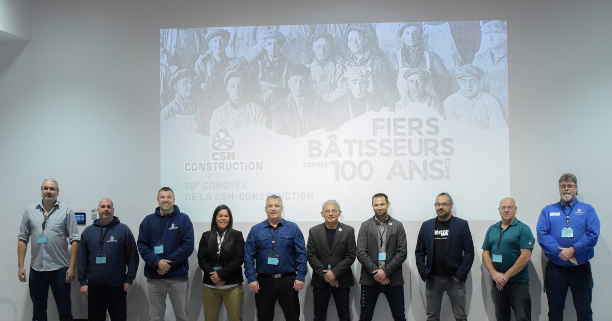 Le nouveau bureau de direction de la CSN-Construction. - Photo : Fanny Elsa Turcotte