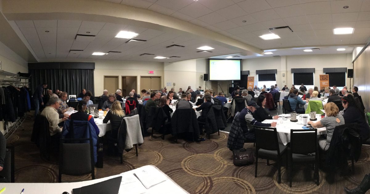 Les délégué-es du STS en réunion ce matin à Drummondville.