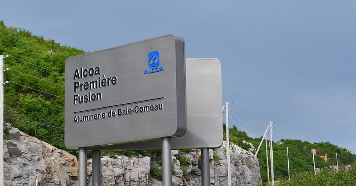 Panneau_de_l'usine_Alcoa_de_Baie-Comeau
