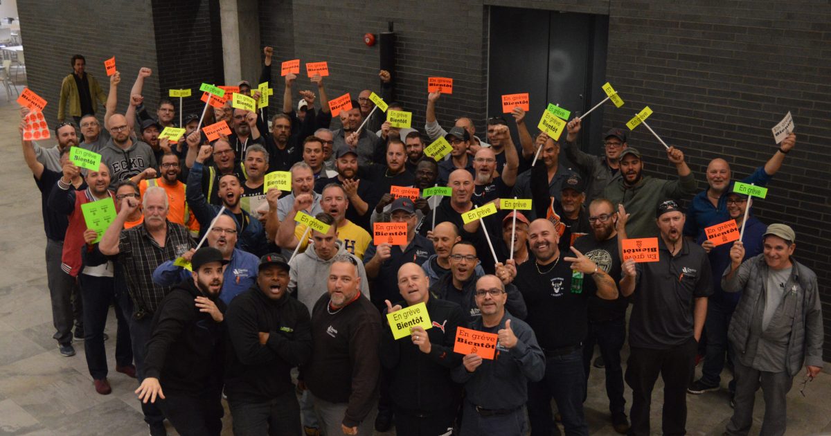 Les membres du Syndicat des travailleurs de Demix-CSN.