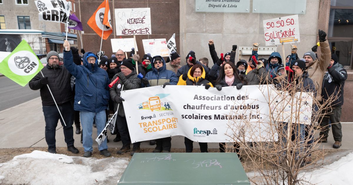 Les membres des deux syndicats lors d'une manifestation, le 5 avril dernier. Photo : Jean Rodier