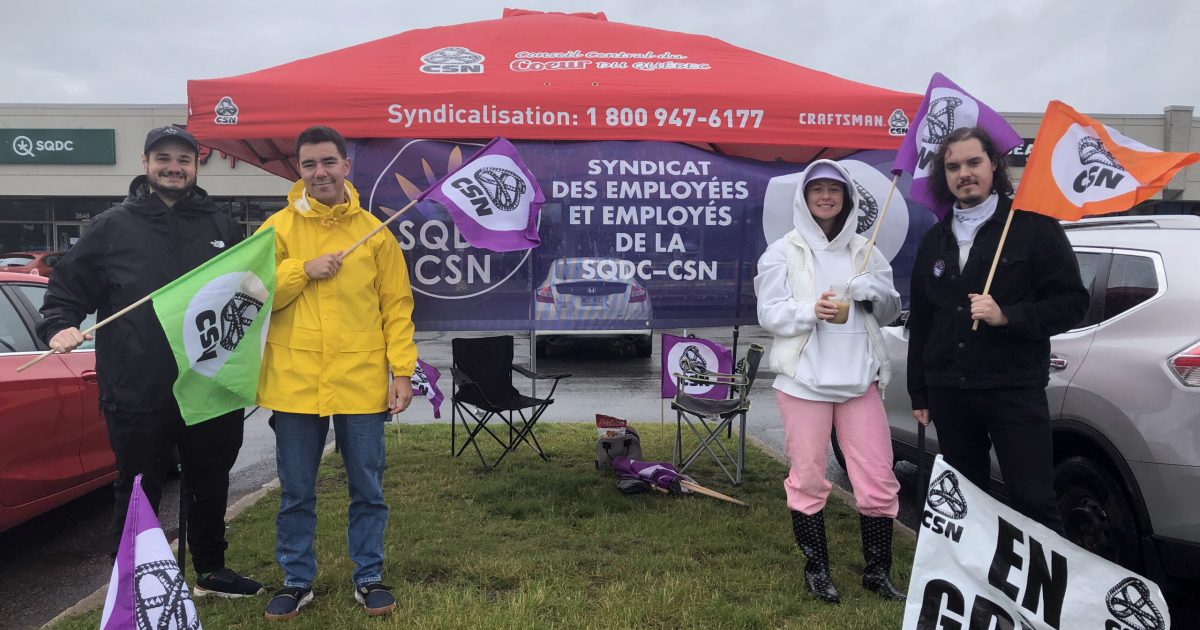 Les salarié-es en grève de la SQDC à Trois-Rivières.